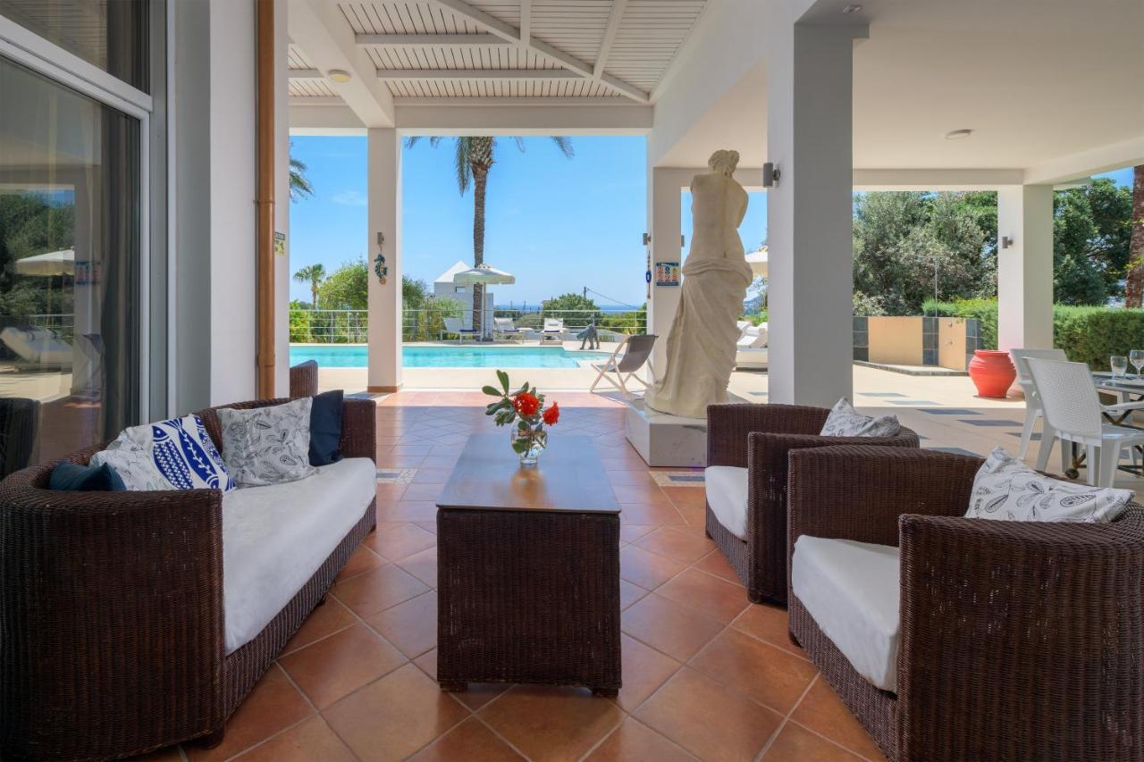Grande Dame Villa Of Rhodes Asgourou Extérieur photo